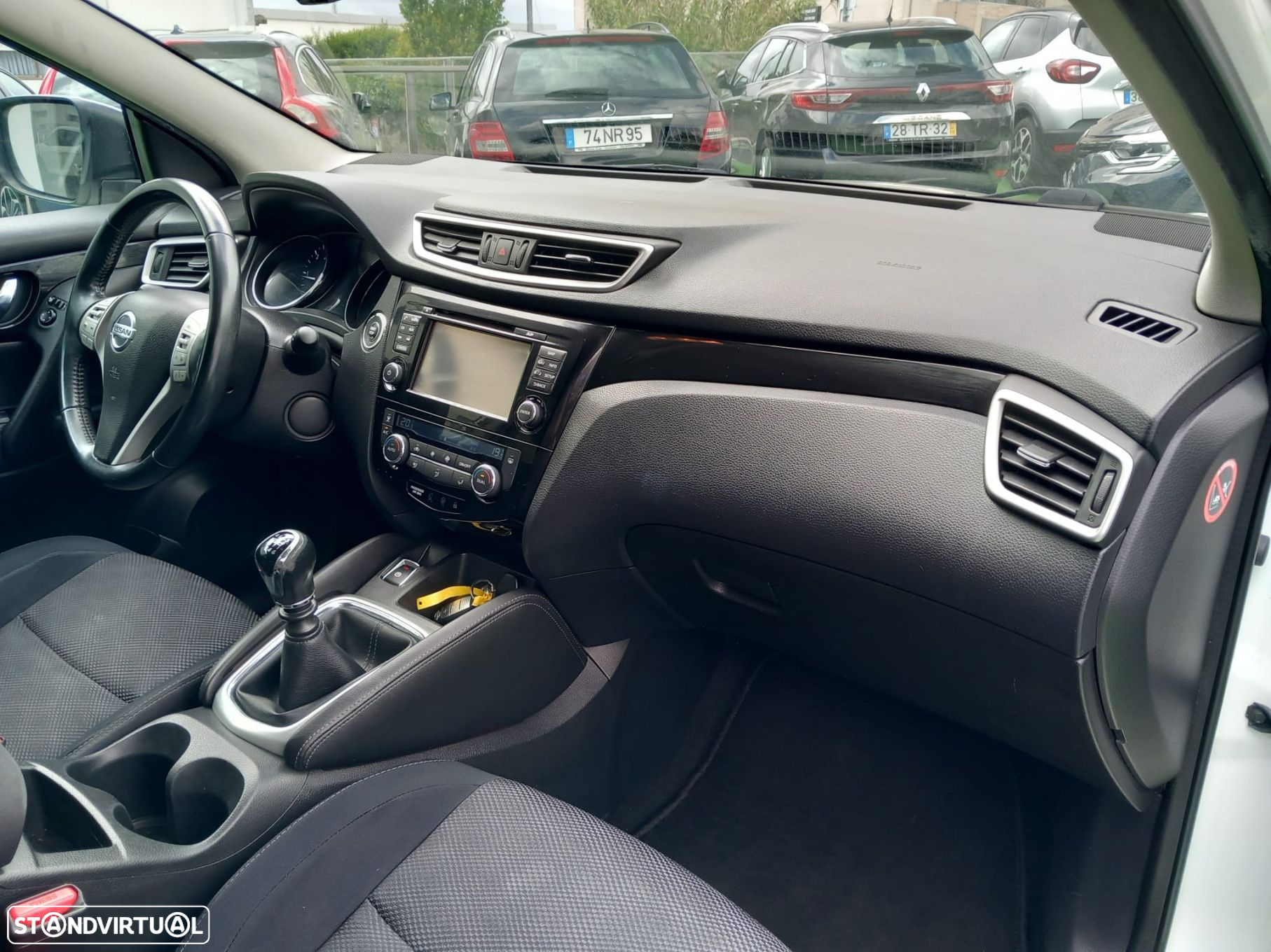 Nissan Qashqai 1.5 dCi 360 - 10