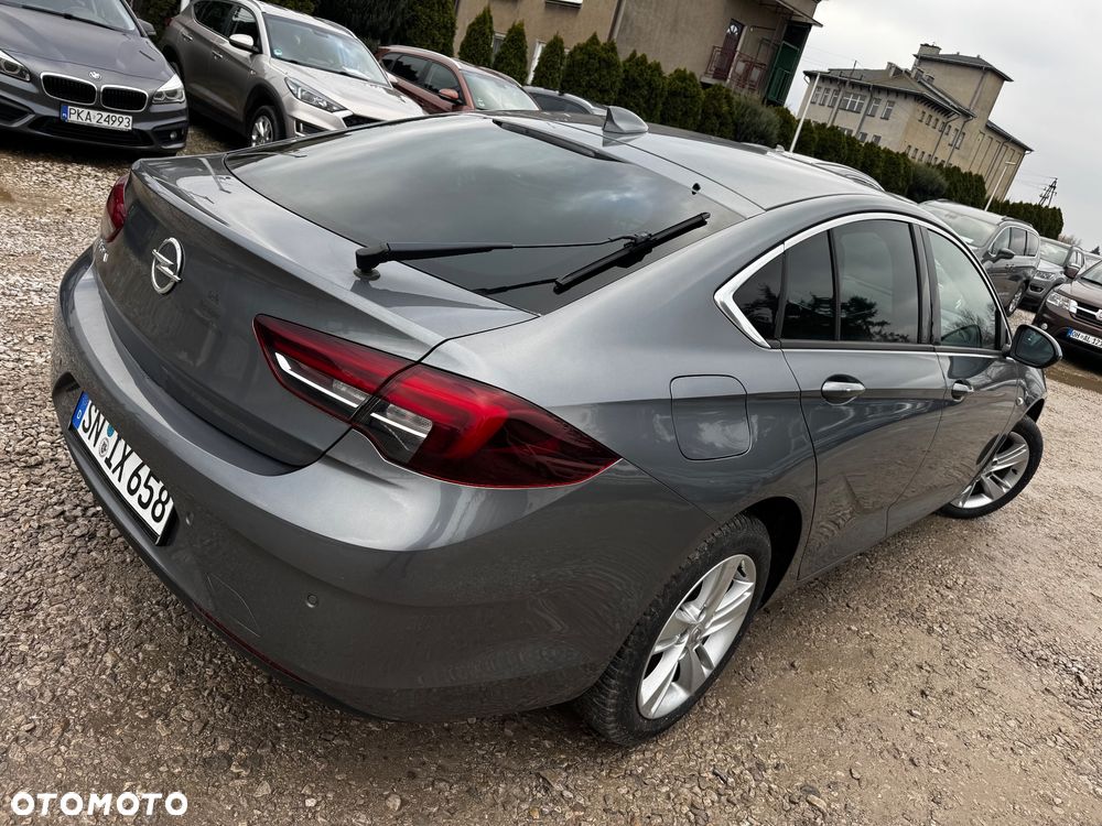 Opel Insignia 1.5 T Enjoy S&S - 23
