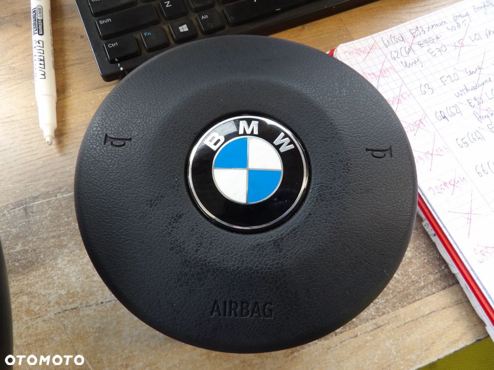 BMW - F10,F11,F12,F13 - KIEROWNICA MULIFUNKCYJNA - WIBRACJA - ŁOPATKI - KOMPLET Z PODUSZKĄ - DEMONTAŻ - EUROPA - STAN IDEALNY - 7848639 - 5