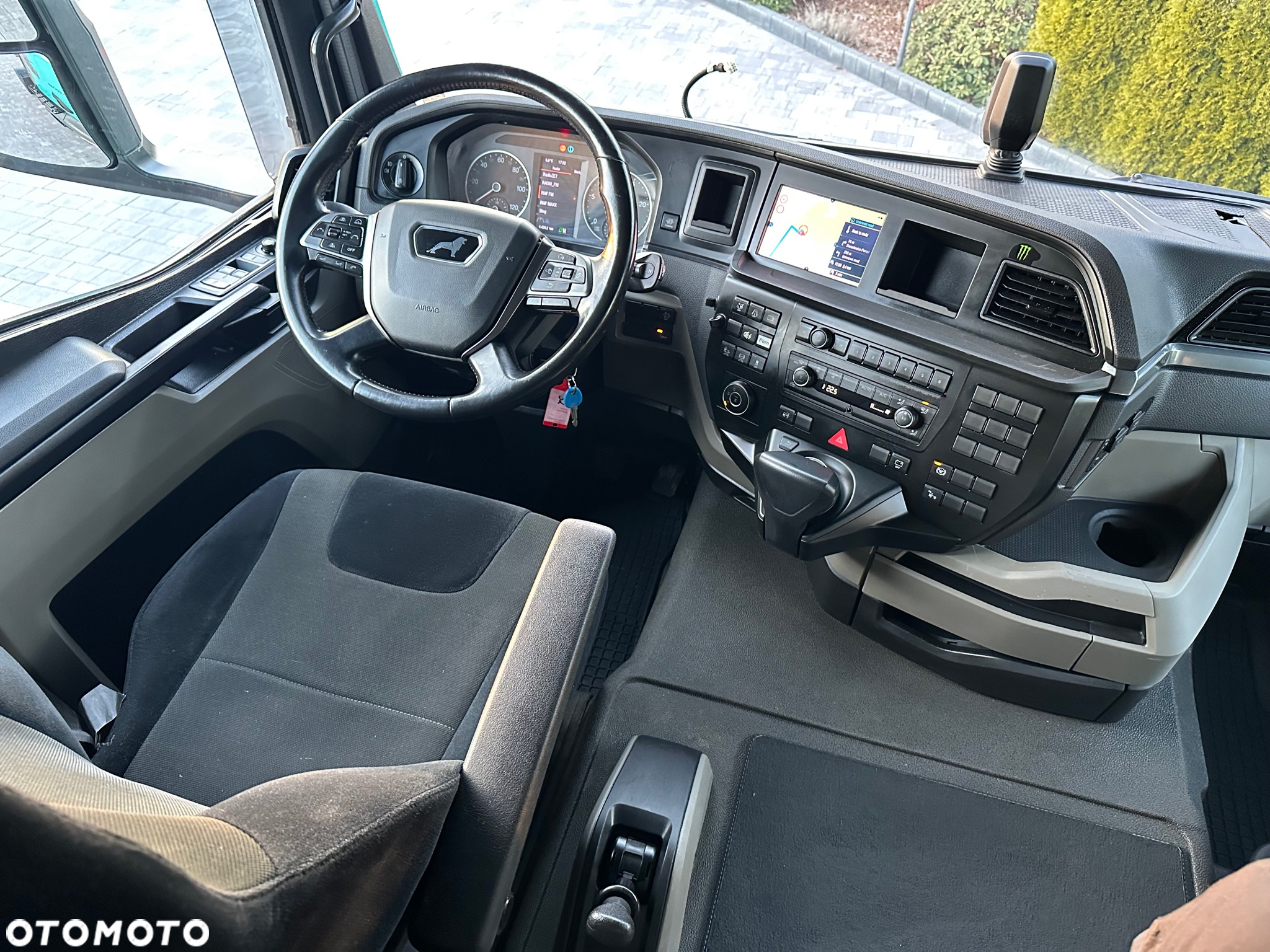 MAN / TGS / 18.510 / 4x4 / STAŁY NAPĘD + REDUKTOR  / ALLROAD / - 35
