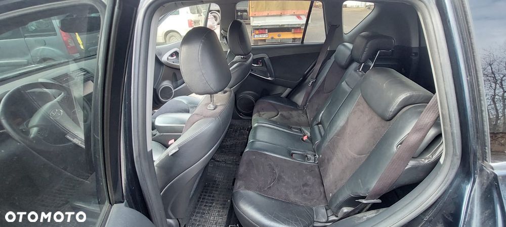 Toyota RAV4 2.0 VVT-i Premium - 4