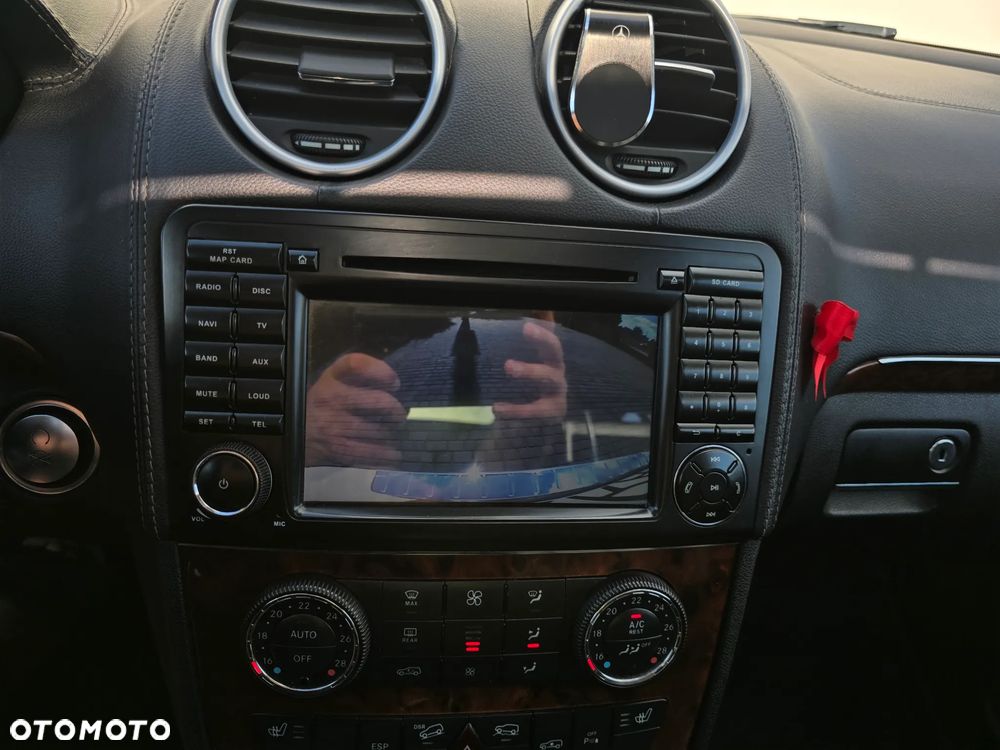 Mercedes-Benz GL 350 BlueTEC 4Matic 7G-TRONIC Grand Edition - 24