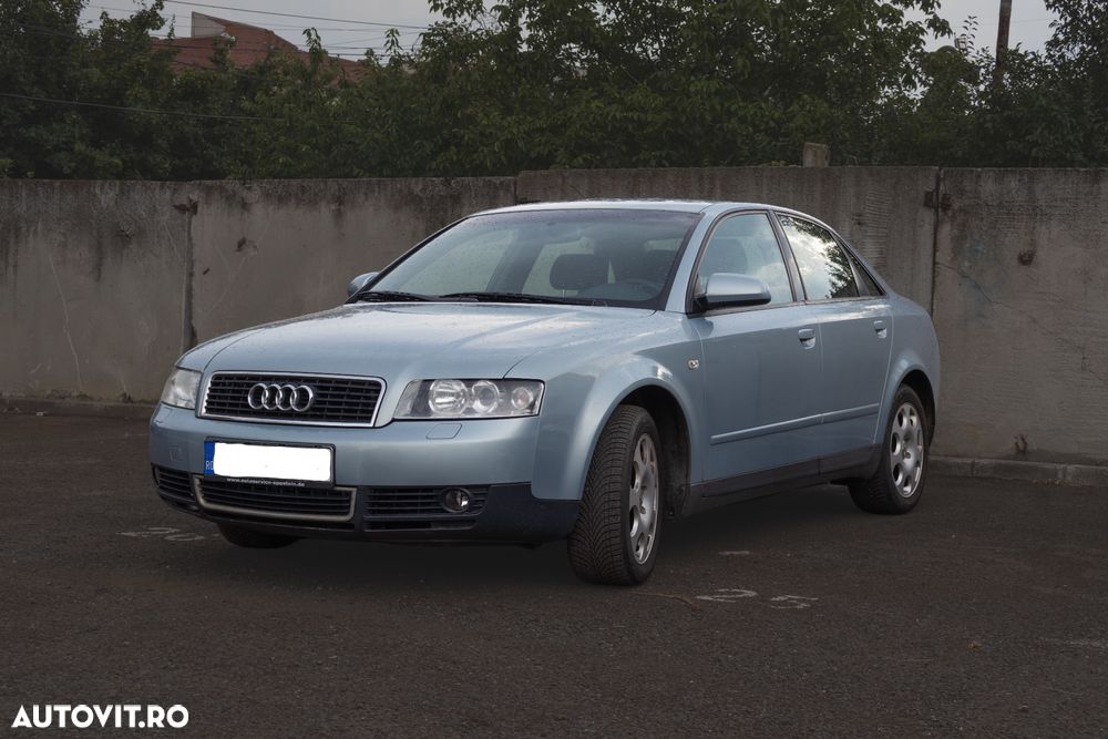 Audi A4 Limuzina - 1