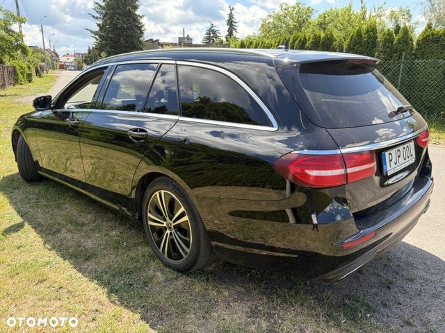Mercedes-Benz Klasa E 220 d 9G-TRONIC - 4