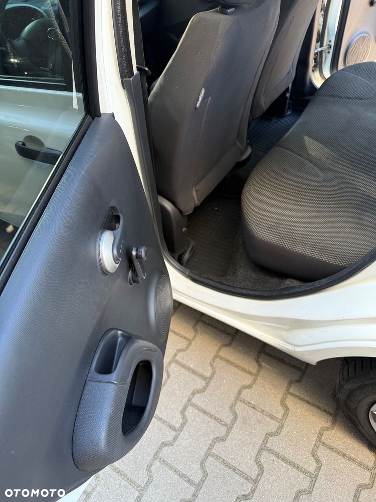 Nissan Micra 1.2 Visia - 7