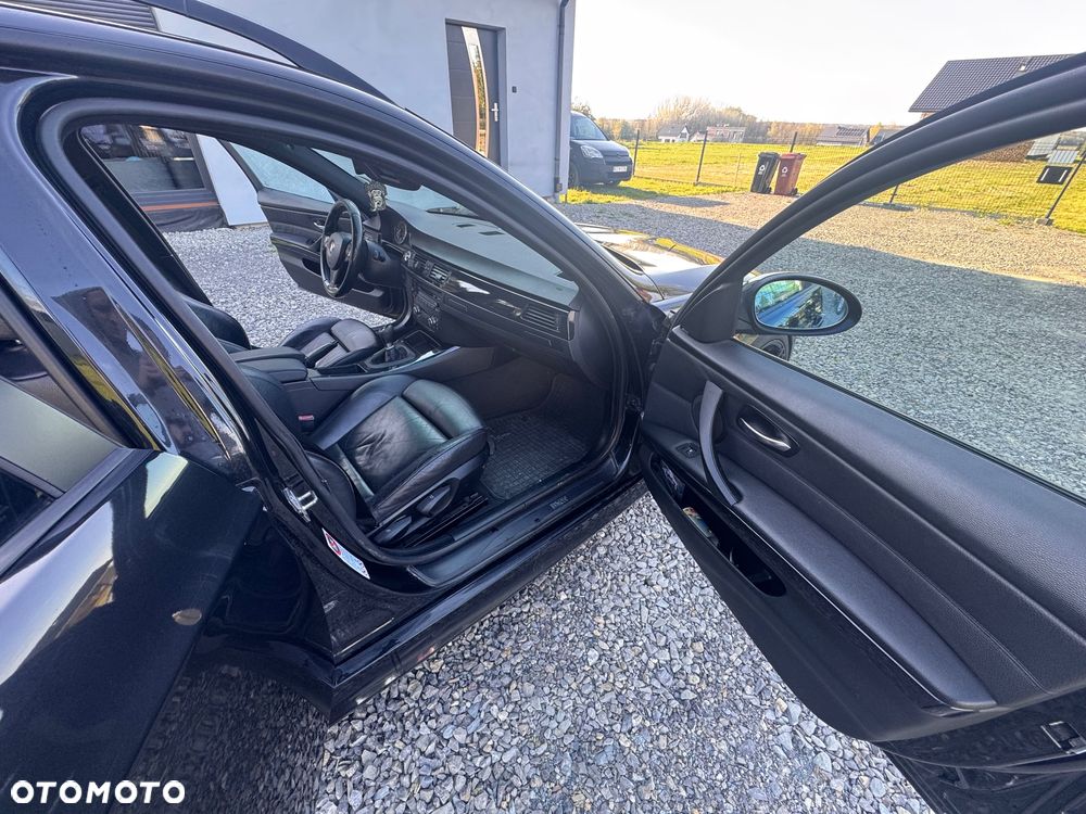 BMW Seria 3 320d - 15
