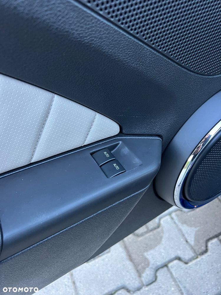 Ford Mustang 3.7 V6 Premium - 21