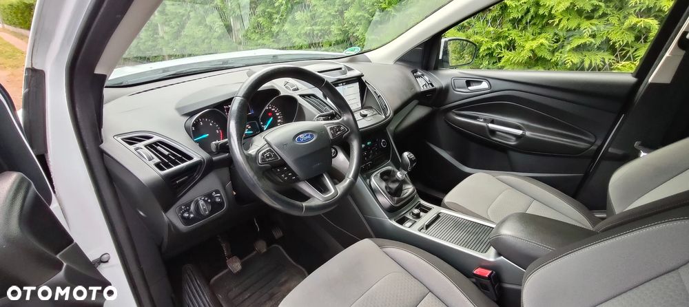Ford Kuga 2.0 TDCi 2x4 Trend - 20