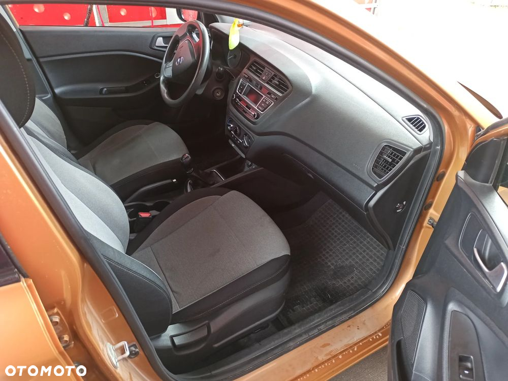 Hyundai i20 1.2 BlueDrive Elegant - 6