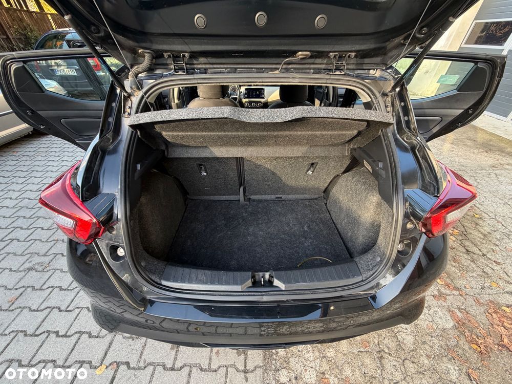 Nissan Micra 1.0 Visia Plus - 23