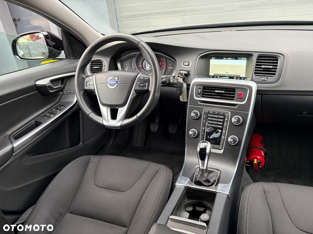 Volvo V60 Cross Country D3 Momentum - 7