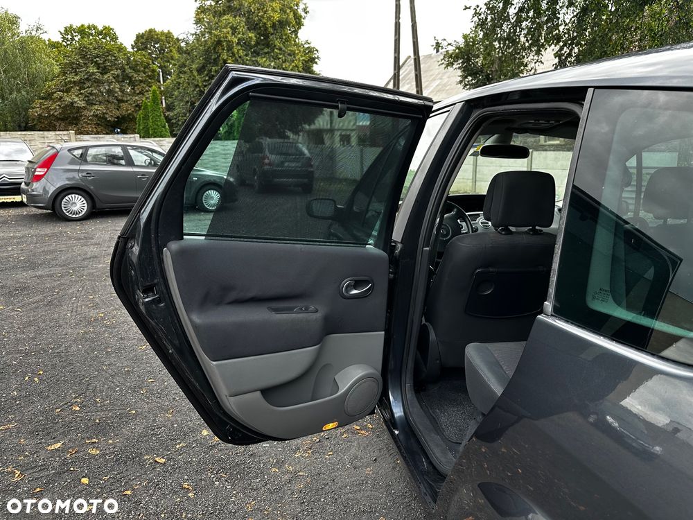 Renault Grand Scenic Gr 2.0 Luxe Expression - 16