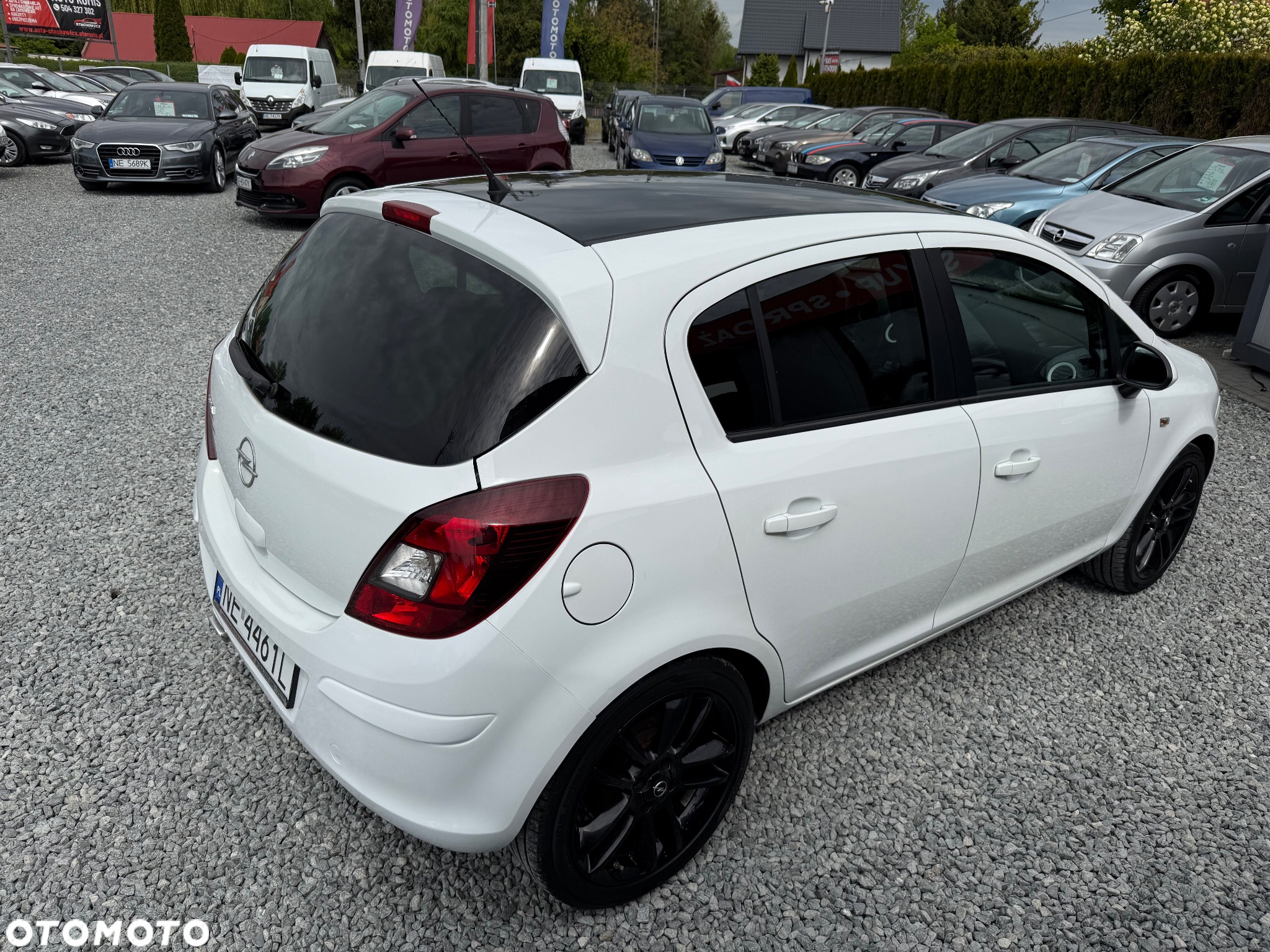 Opel Corsa 1.4 16V Color Edition - 4