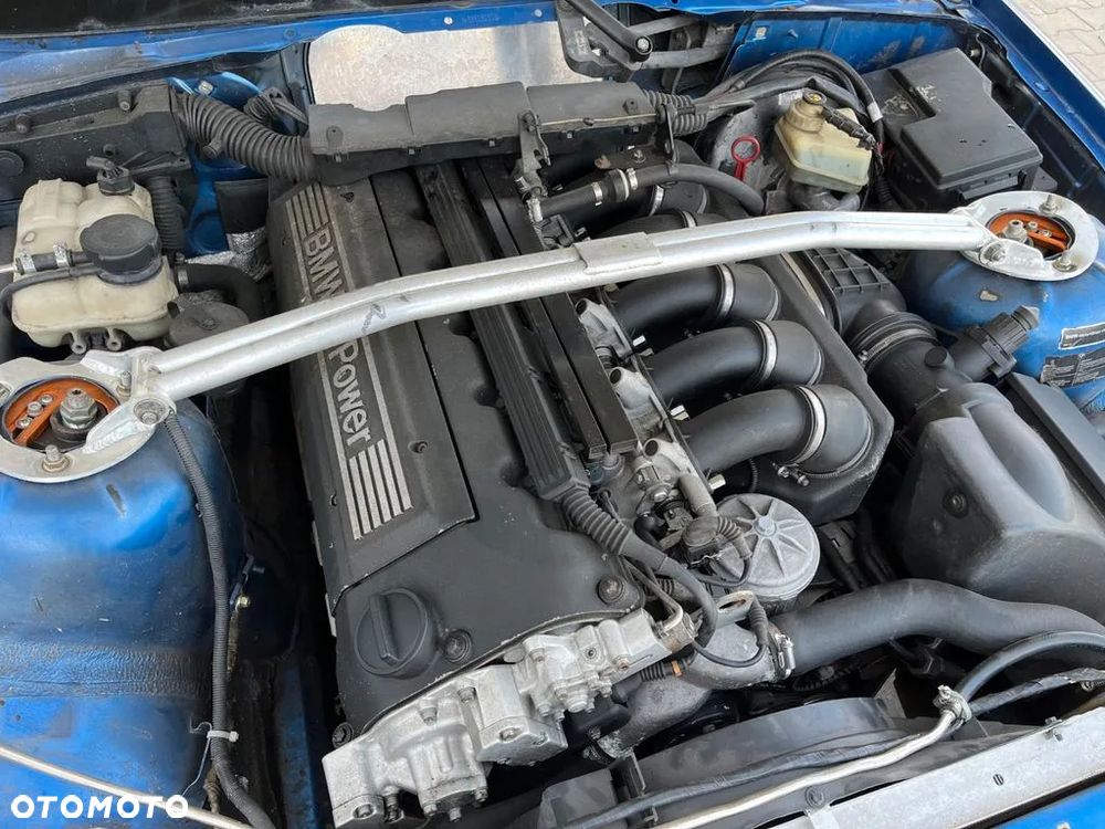 BMW M3 Standard - 4