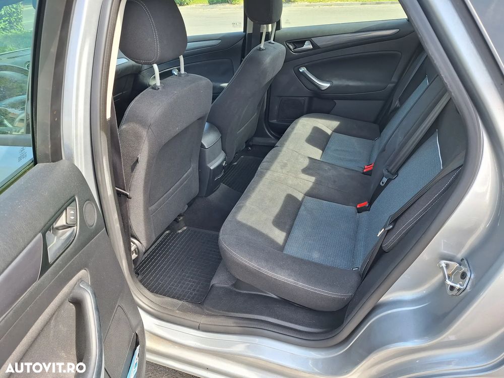Ford Mondeo - 16