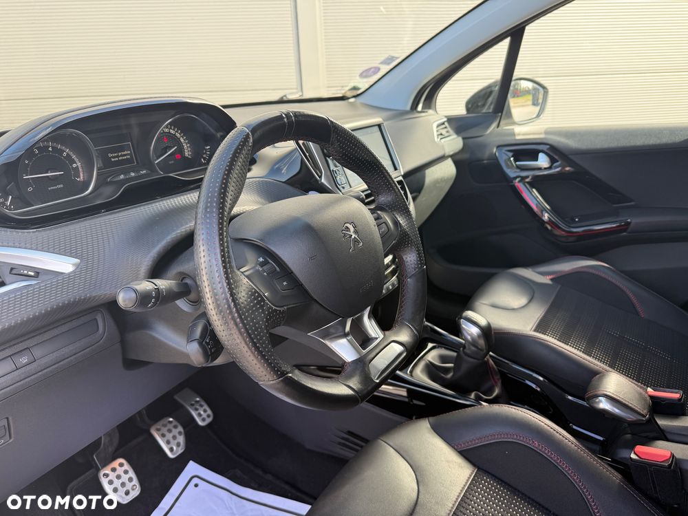 Peugeot 2008 PureTech 130 Stop&Start GT-Line Edition - 5