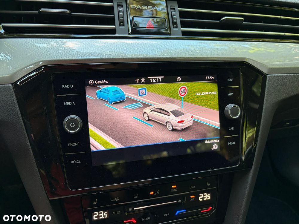 Volkswagen Passat 2.0 TDI EVO Elegance - 25