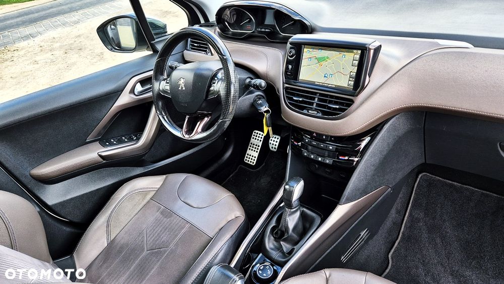 Peugeot 2008 1.6 VTi Allure - 38