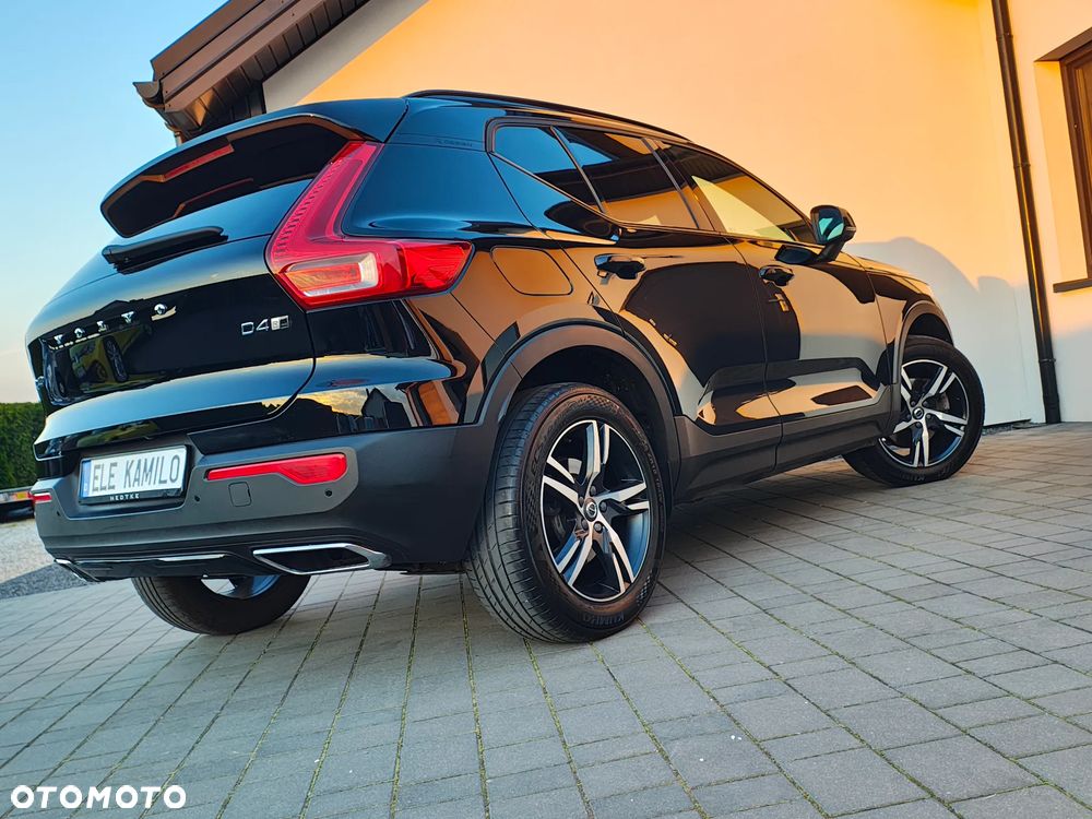 Volvo XC 40 D4 AWD Geartronic R-Design - 4