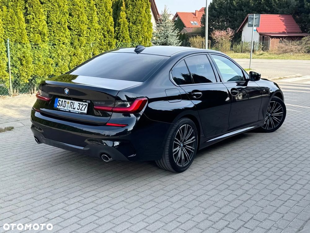 BMW Seria 3 318d Edition M Sport Shadow - 20