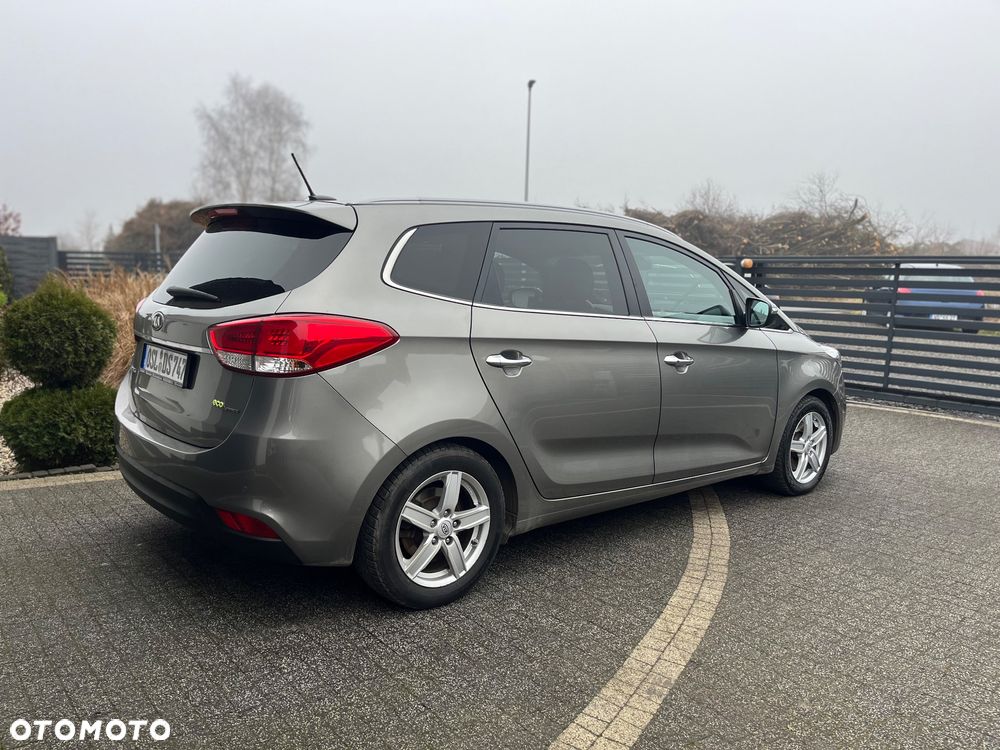 Kia Carens 1.7 CRDi XL 7os - 13