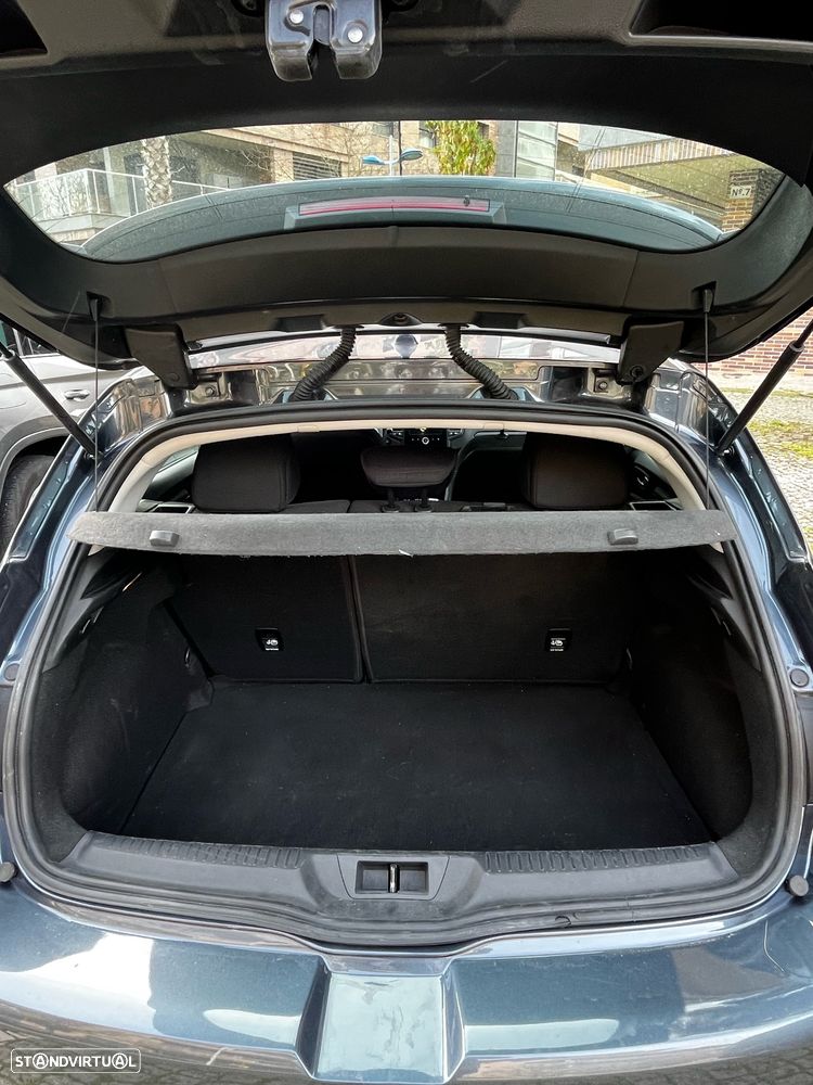 Renault Mégane ENERGY dCi 110 EDC LIMITED - 10