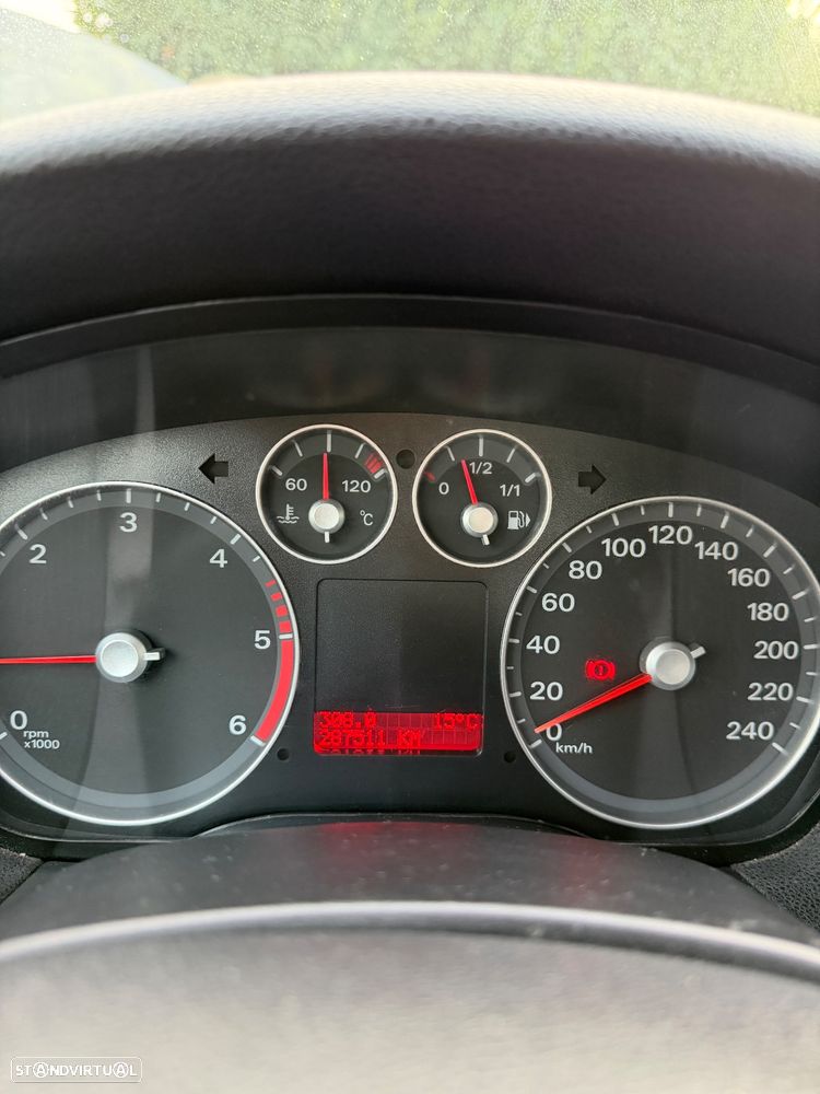 Ford Focus 1.6 TDCi Sport - 9