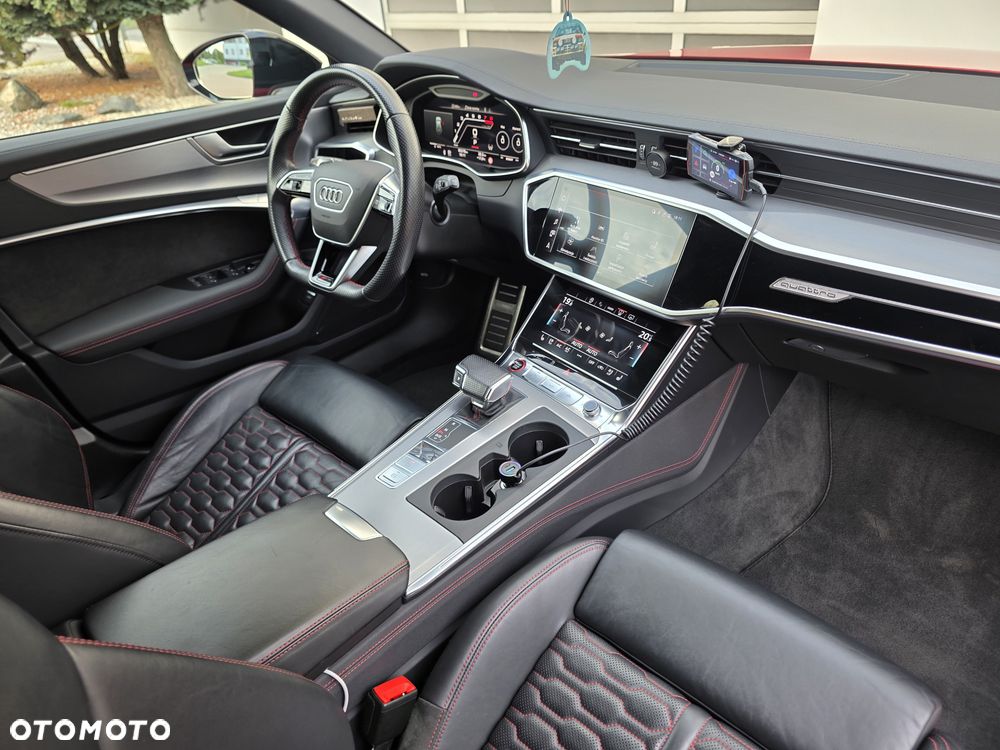 Audi RS6 Avant - 17
