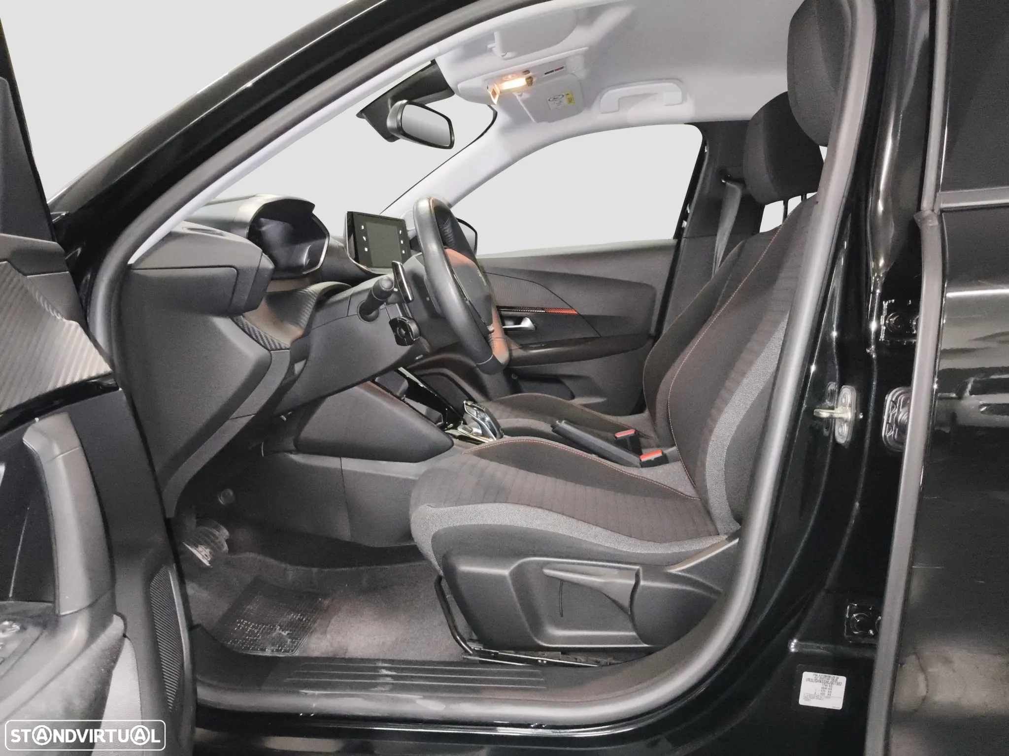 Peugeot 2008 1.2 PureTech Active Pack EAT8 - 9