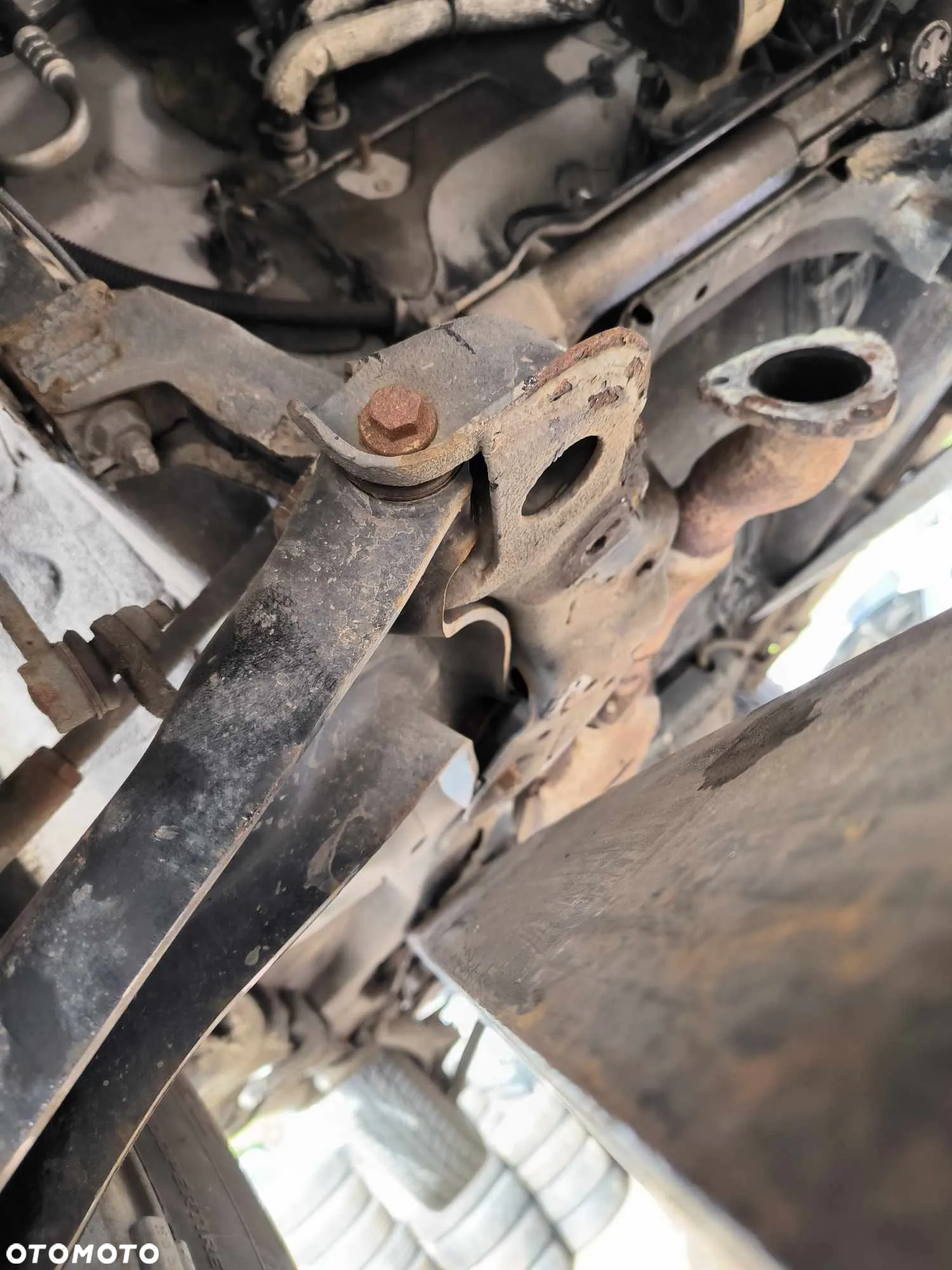 Sanki belka zawieszenia przód Mazda Tribute I 2.3 - 4