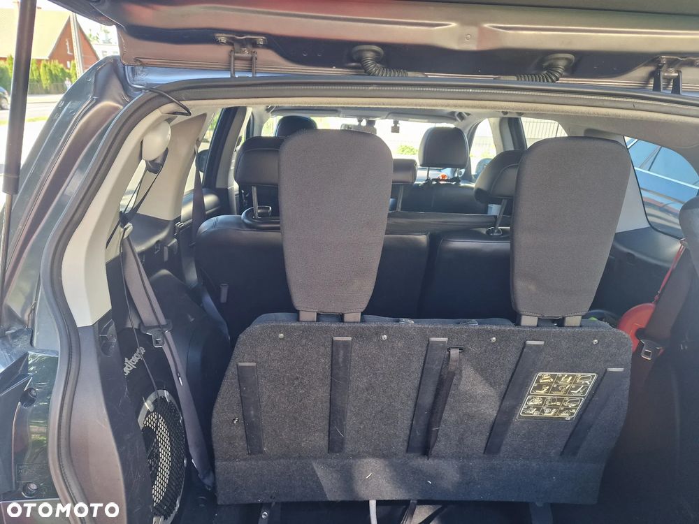 Mitsubishi Outlander 2.2 DID Intense EU5 - 11