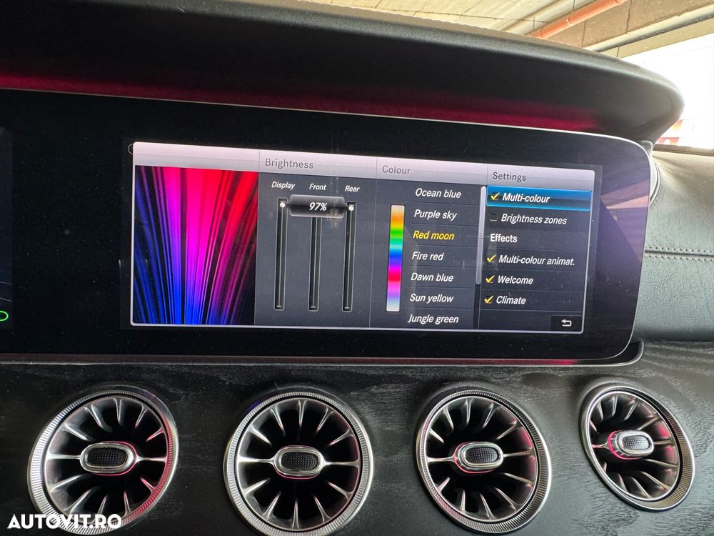 Mercedes-Benz CLS - 12