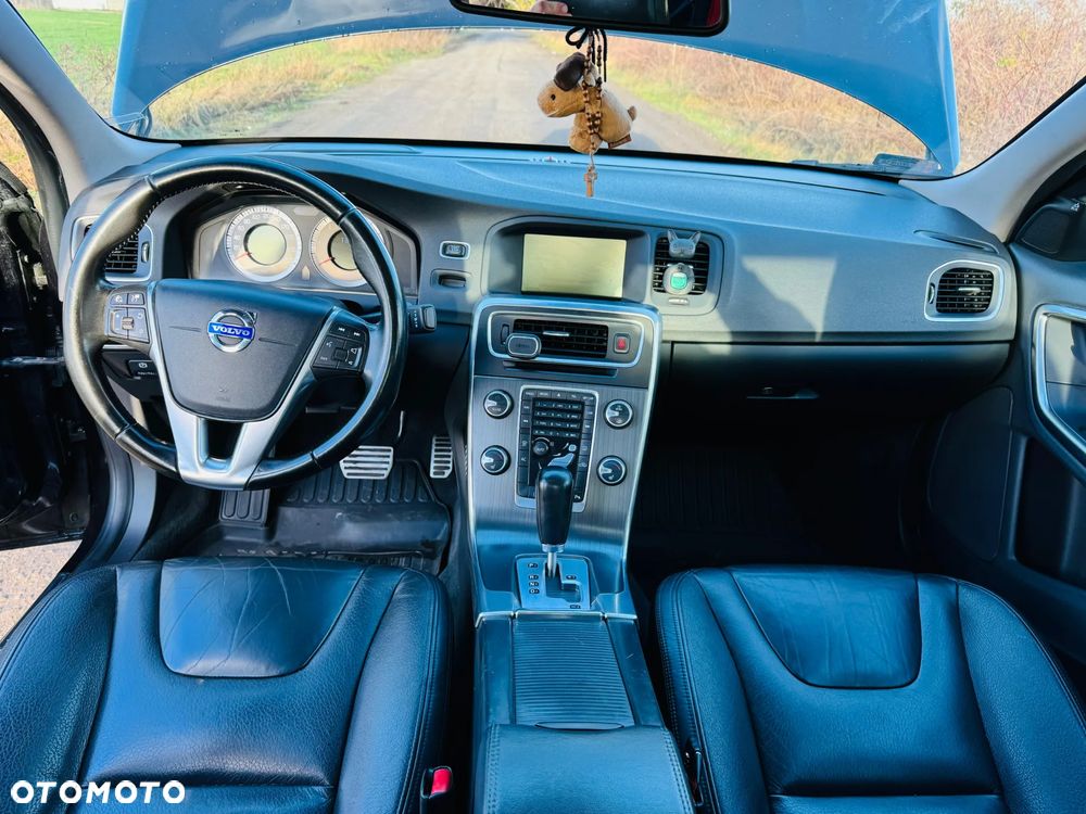 Volvo S60 D3 Geartronic Summum - 28