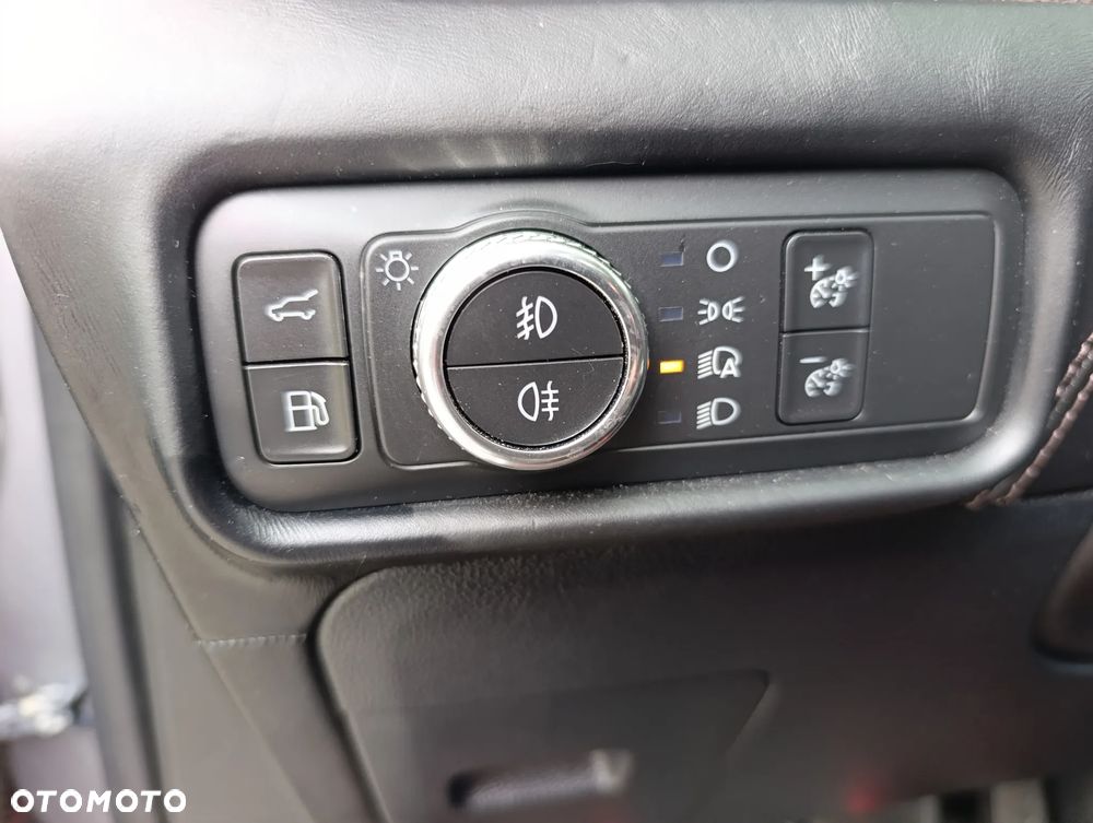 Ford Explorer 3.0 EcoBoost PHEV 4WD Platinum - 24