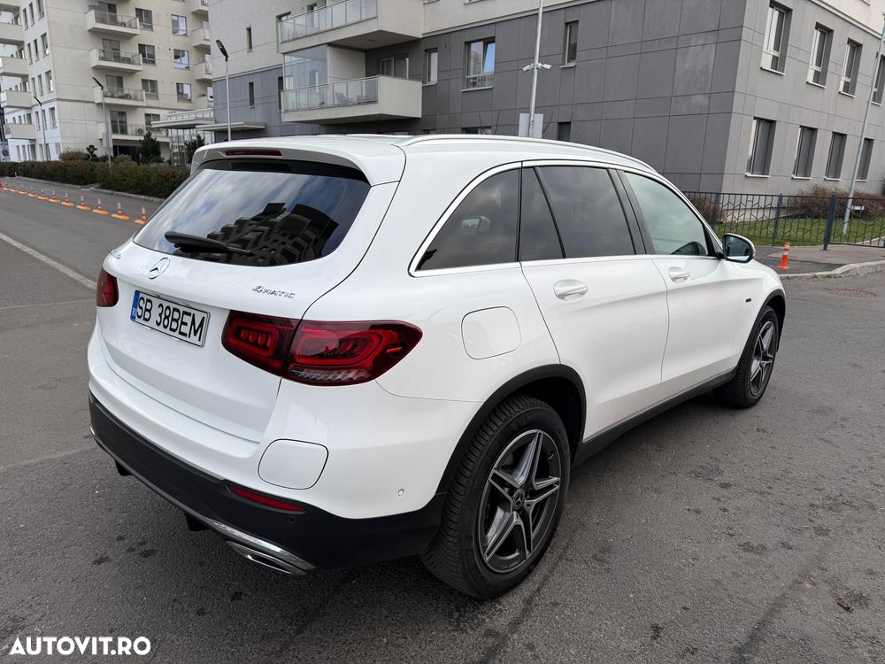 Mercedes-Benz GLC - 12