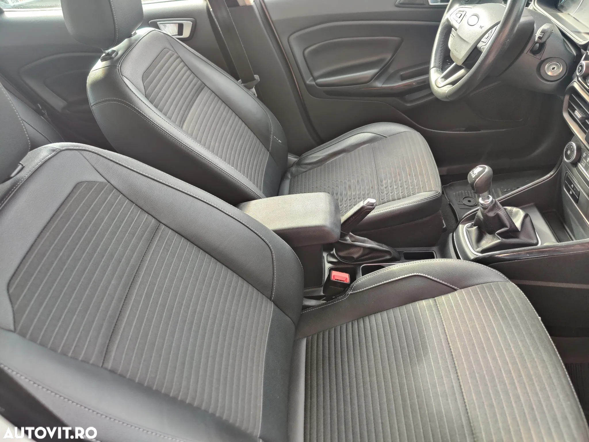 Ford EcoSport 1.5 EcoBlue Titanium - 15