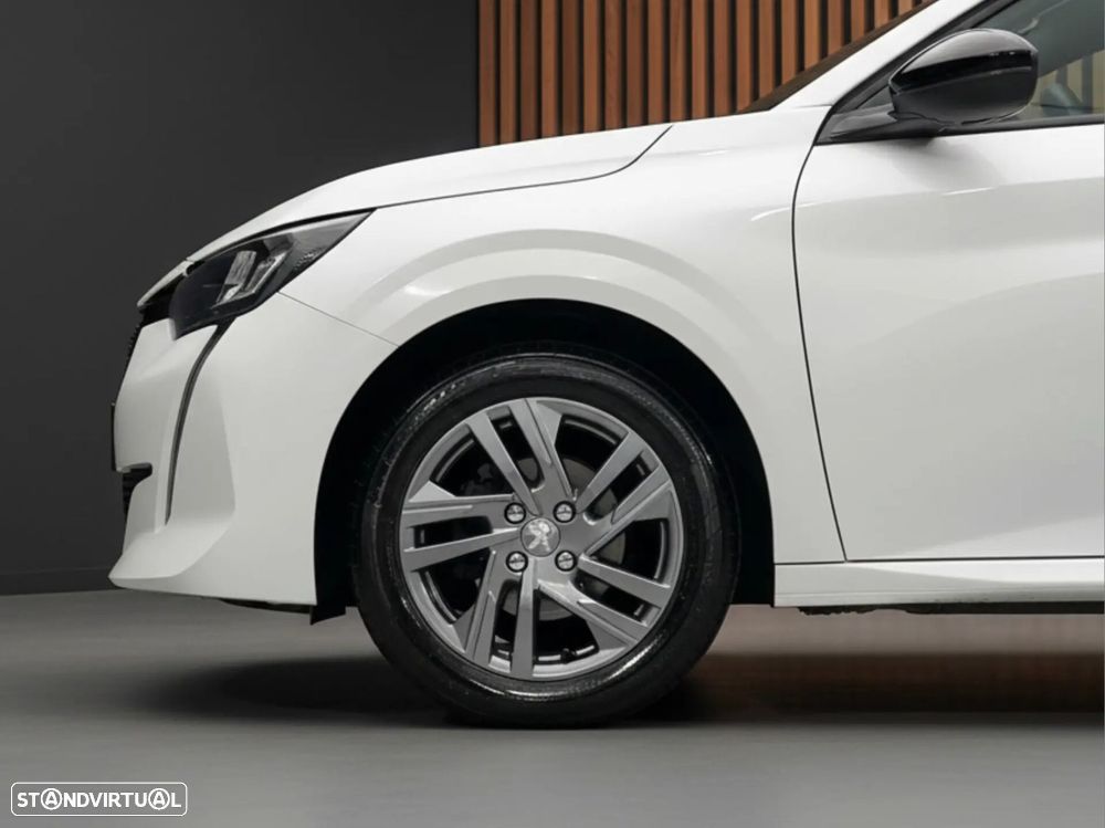 Peugeot 208 - 12