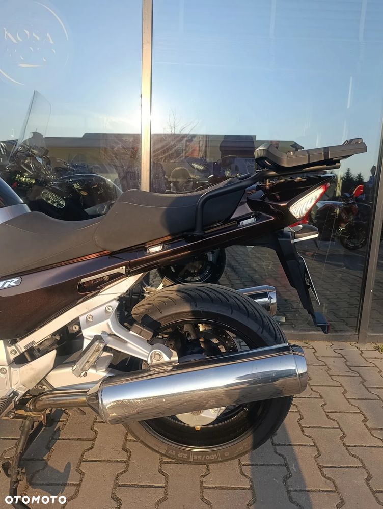 Yamaha FJR - 15
