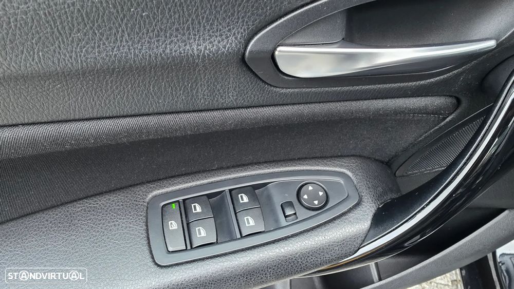 BMW 116 d Sport Line - 20