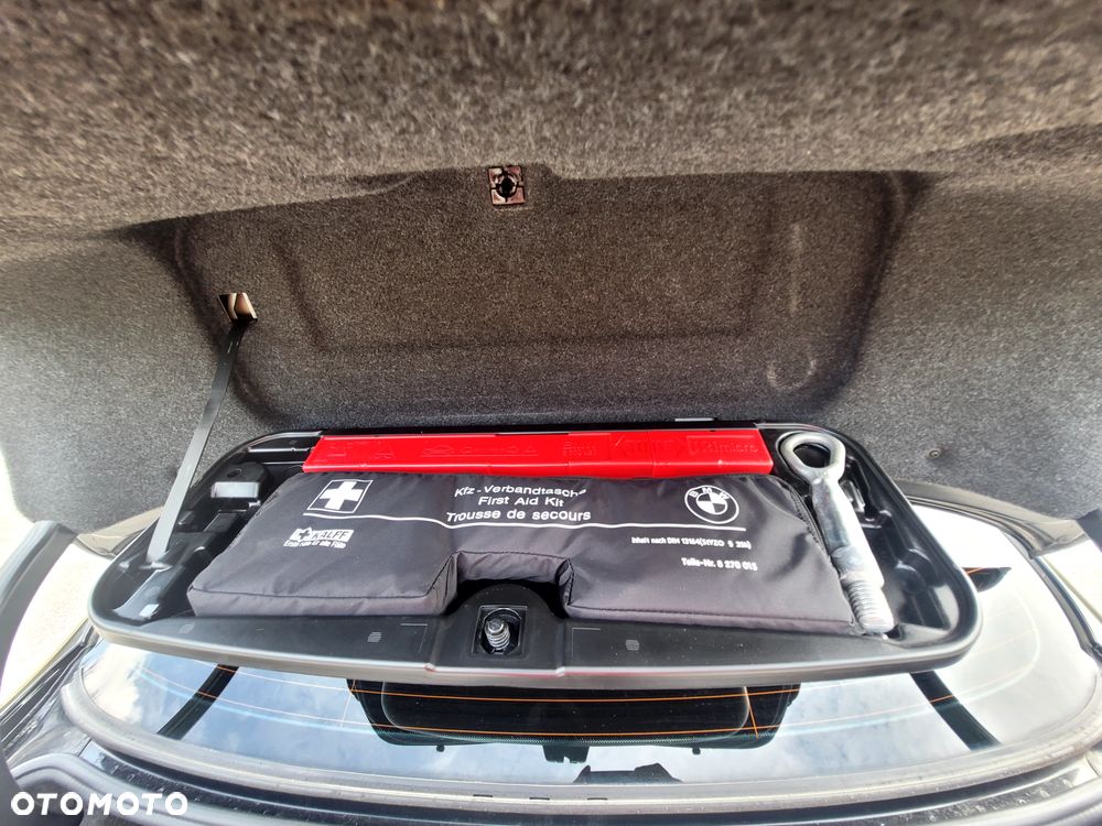 BMW Seria 5 520d - 33