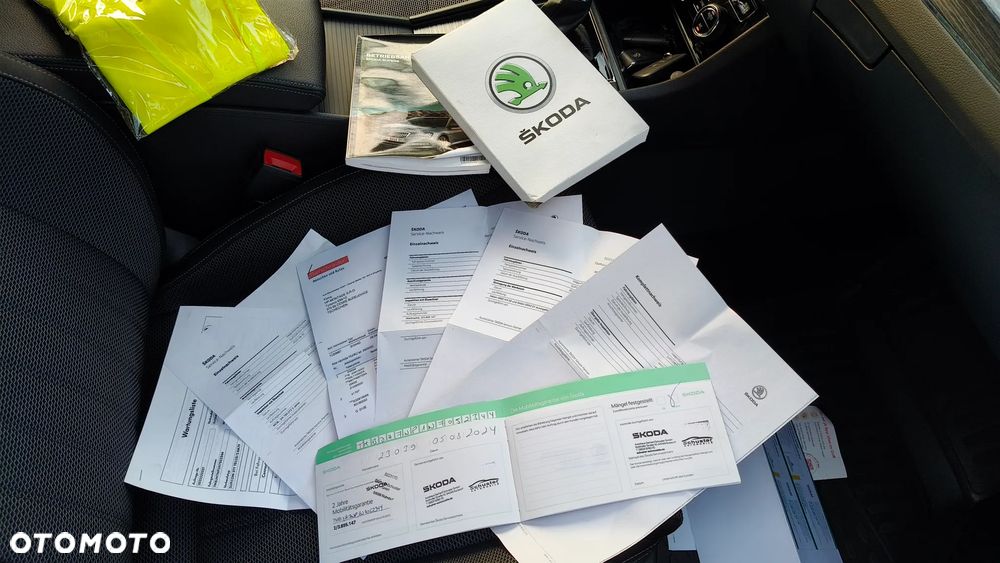 Skoda Superb 2.0 TDI Style DSG - 35