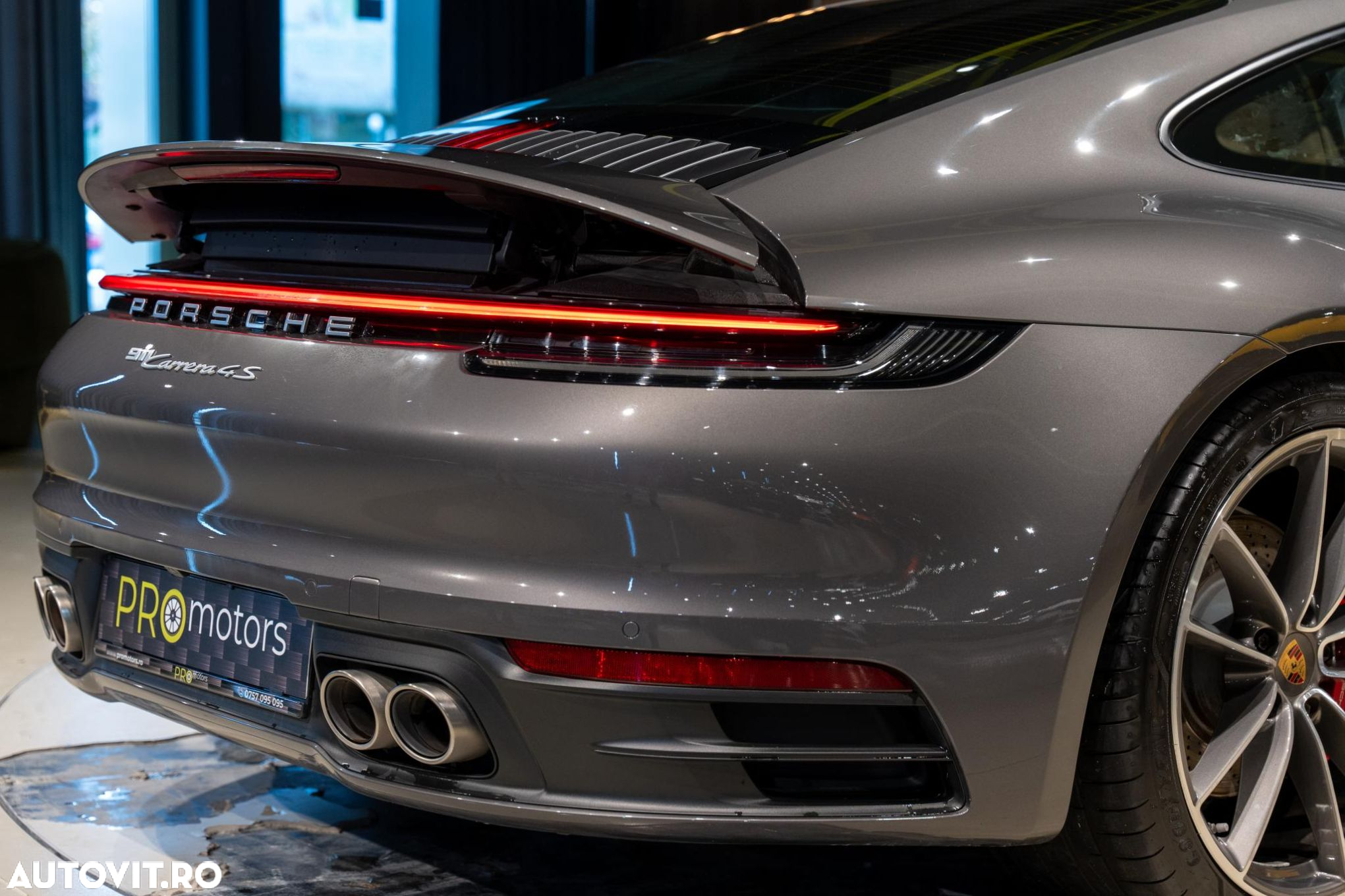 Porsche 911 - 18