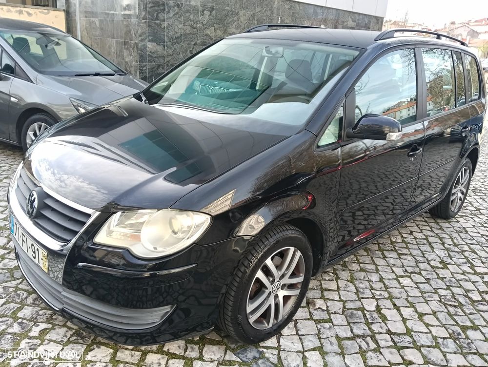 VW Touran 1.9 TDi Highline EC 7L - 28