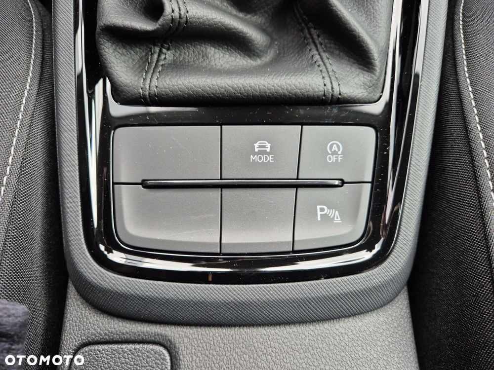 Skoda Scala 1.0 TSI Drive DSG - 35