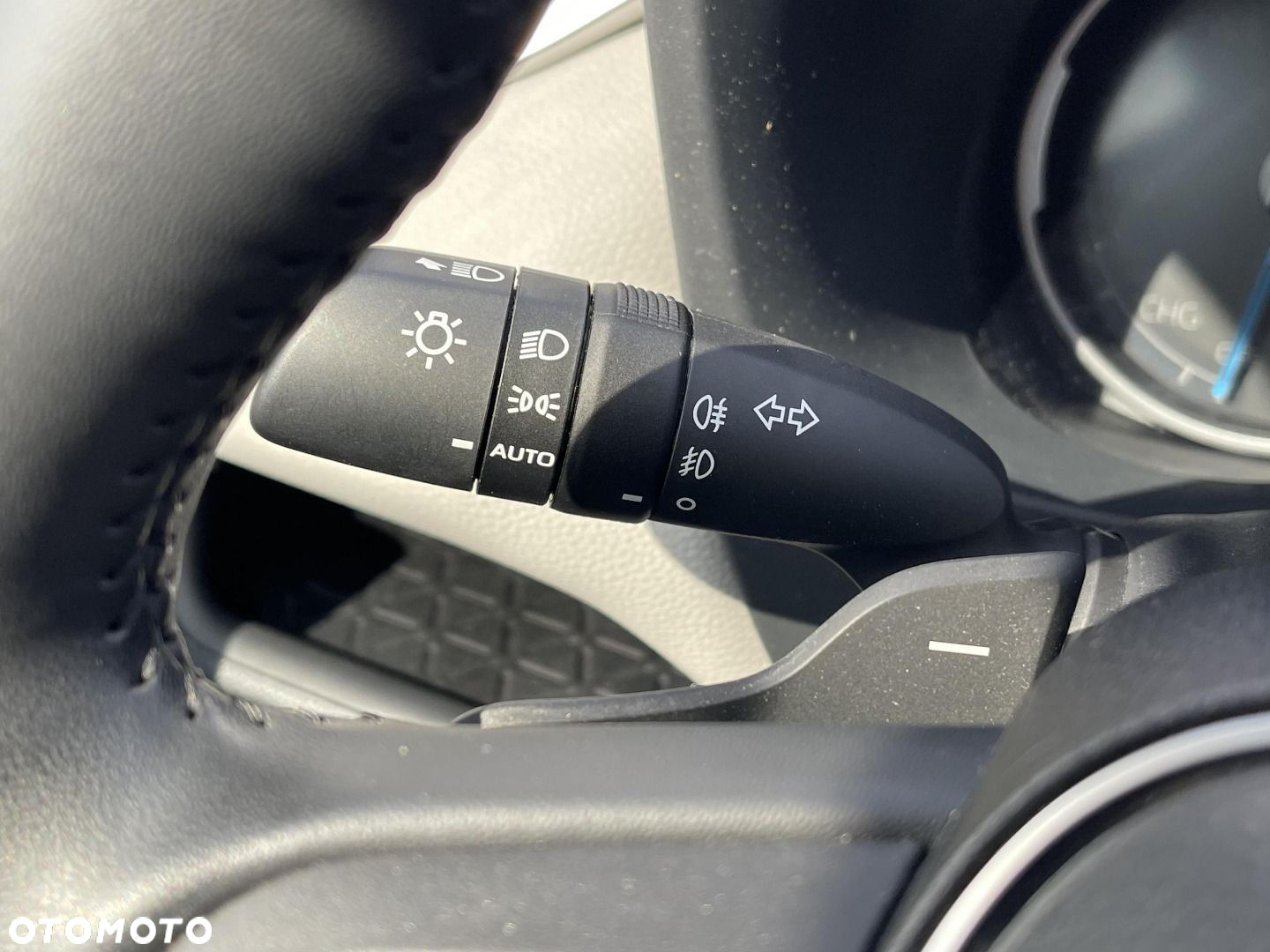 Toyota RAV4 - 16