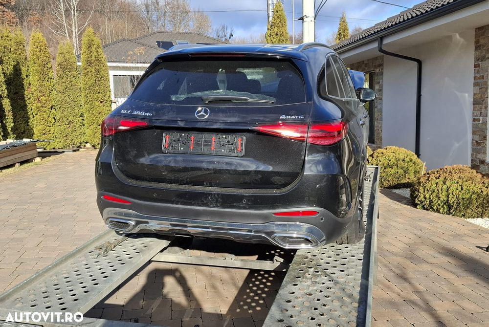 Mercedes-Benz GLC 300 de 4Matic 9G-TRONIC AMG Line - 9