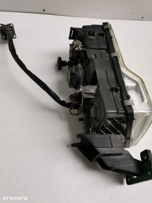 LAMPA VOLVO FH12 fh13 ORYGINAŁ PRAWA. - 2