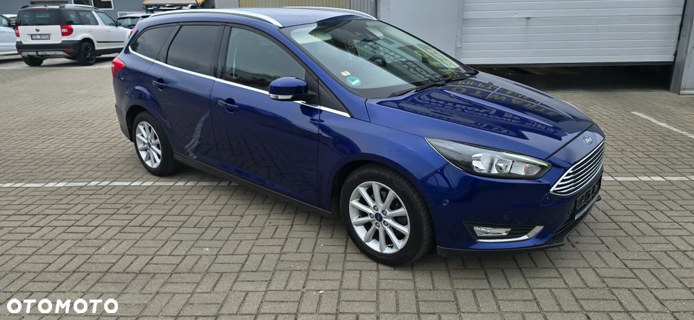 Ford Focus 1.0 EcoBoost Titanium - 12