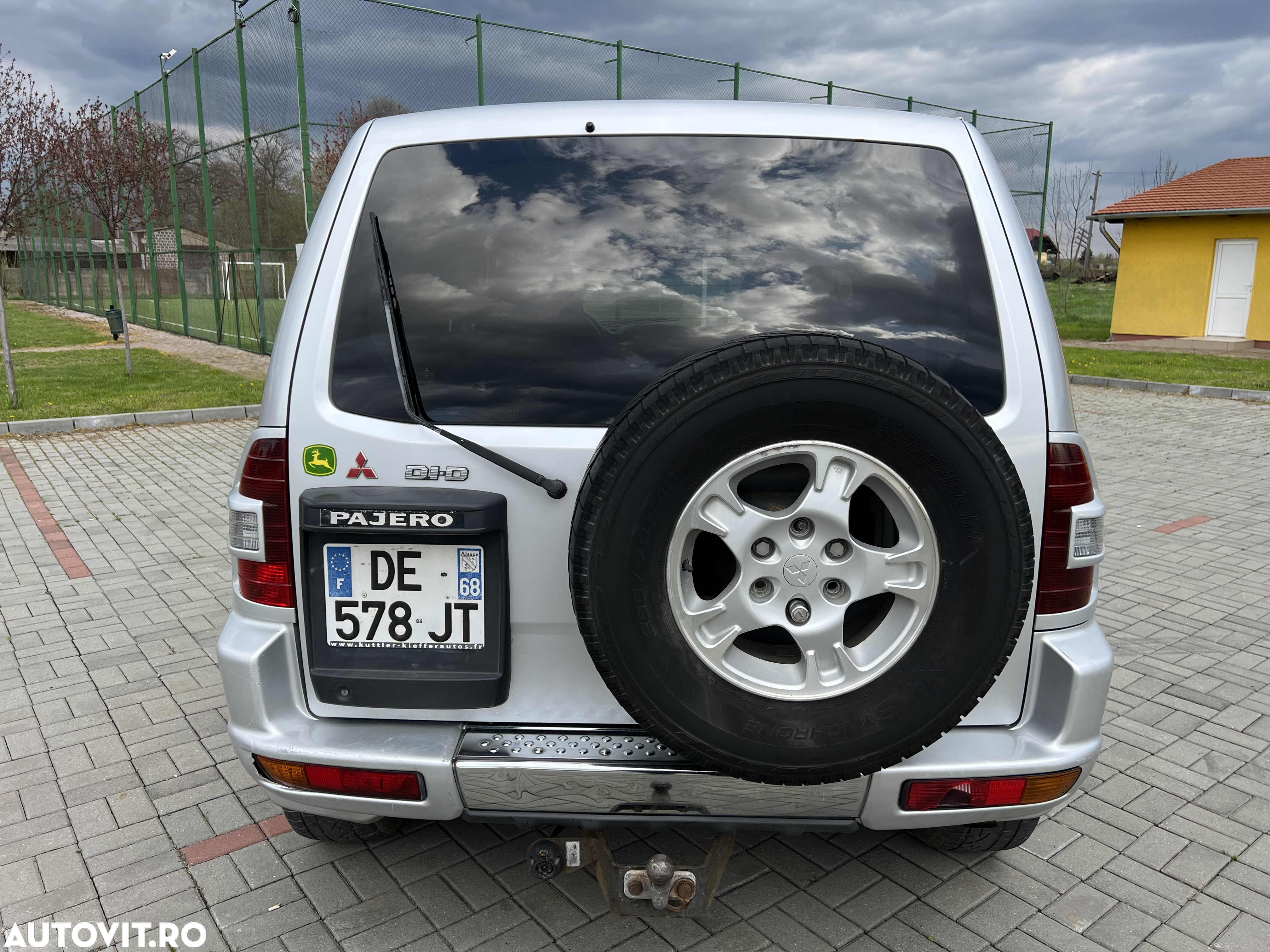 Mitsubishi Pajero - 19