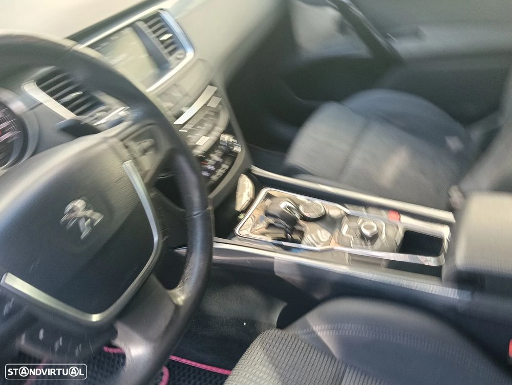 Peugeot 508 2.0 HDi Hybrid4 2-Tronic J18 - 16